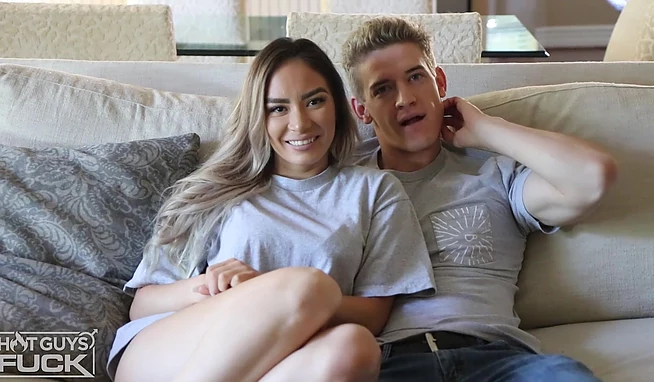 Похотливая парочка хочет стать порно актёрами